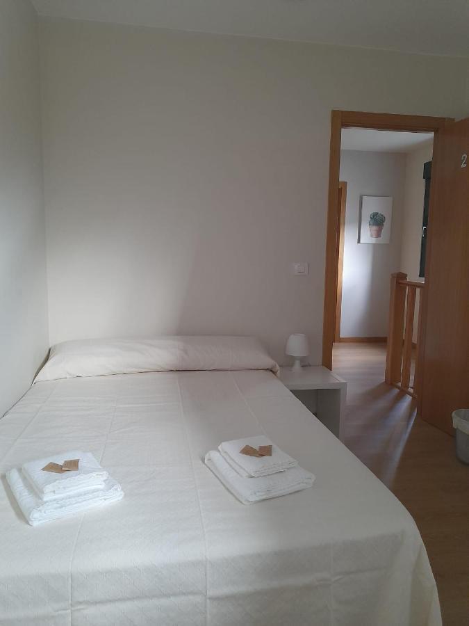 Sleeping portomarin 1 Hotel Exterior foto